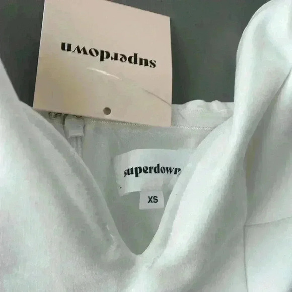 Superdown NWT White Gianna Sweetheart Neck Panel Ponte Fabric Bodysuit Size XS - Picture 4 of 12